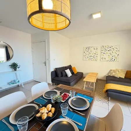 Apartment Gokotta, Splendide T3 Vue Unique, Piscine, Garage *